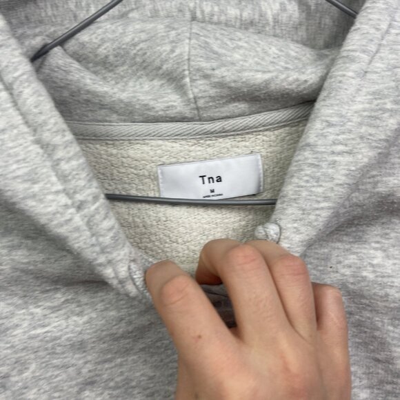 TNA Aritzia Cropped Hoodie Womens Size M White Icon Striped Sleeves Cozy Read - Picture 7 of 16